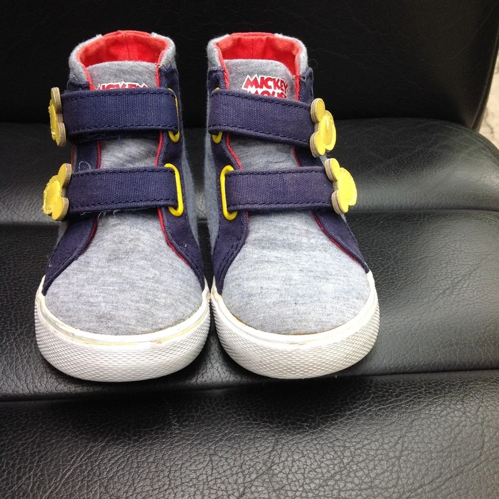 Authentic Disney Mickey knit hi top fleece toddler sneakers size 6
